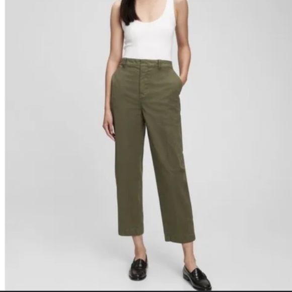 GAP Pants - GAP Straight Up Khaki Army Green NWT